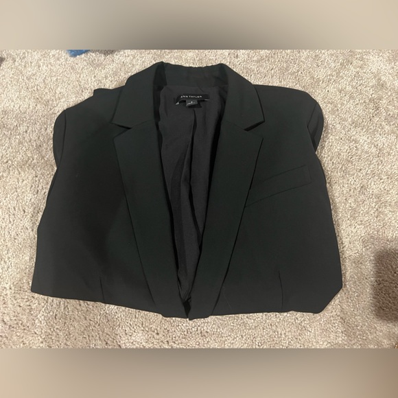 ANN TAYLOR Black Blazer - Size 8 - Picture 3 of 6